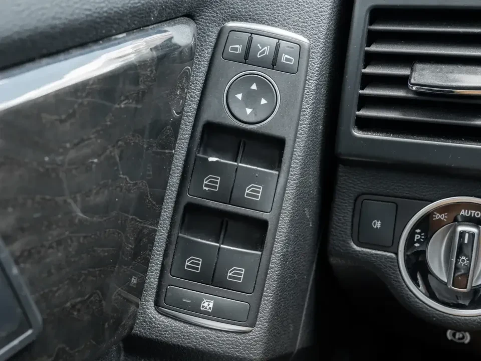 2012 Mercedes-Benz GLK-Class - Image 13 of 20