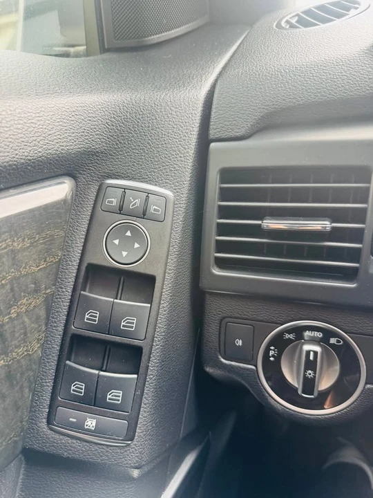 2012 Mercedes-Benz GLK-Class - Image 15 of 15