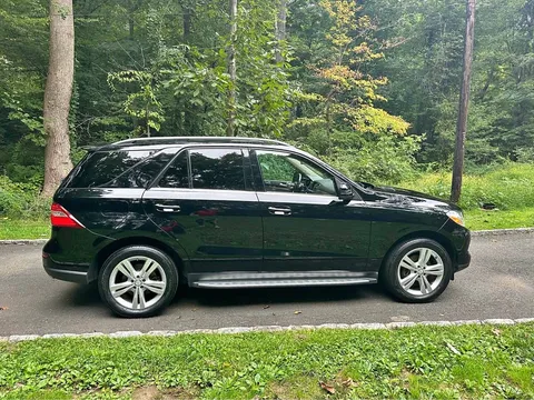 2012 Mercedes-Benz M-Class ML 350 4MATIC Sport Utility 4D
