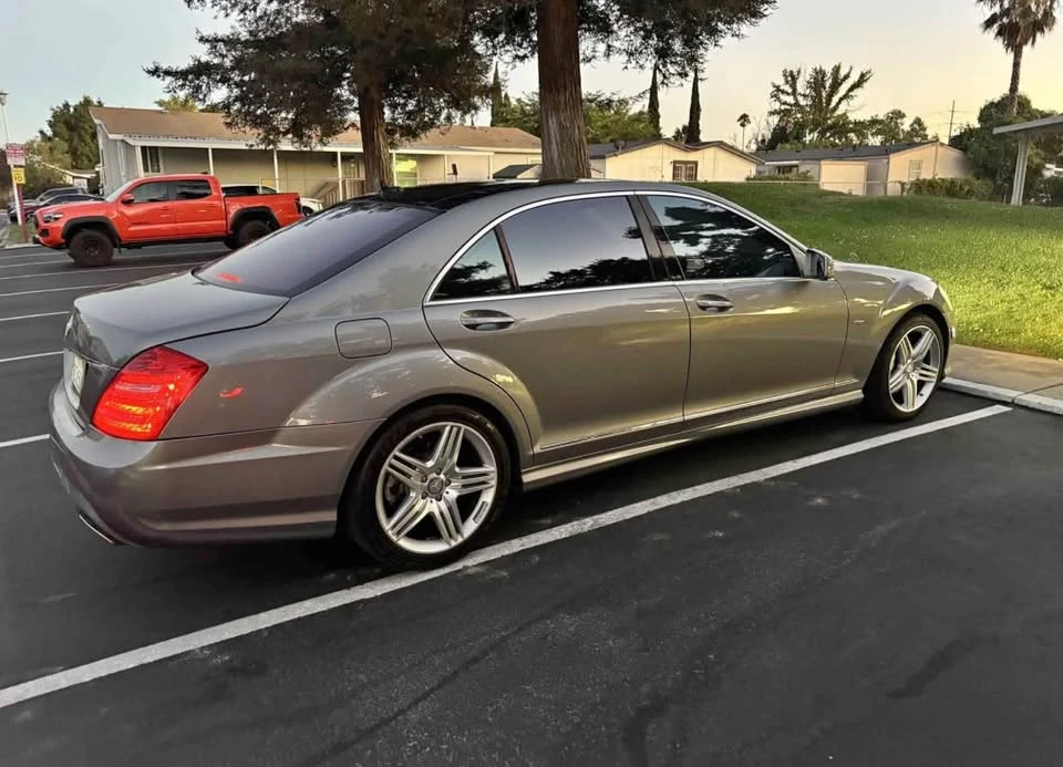 2012 Mercedes-Benz W221 S-Class - Image 2 of 2