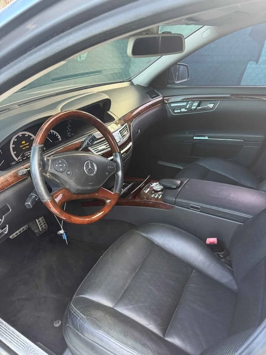 2012 Mercedes-Benz W221 S-Class - Image 2 of 8