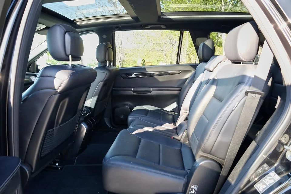 2012 Mercedes-Benz W251 R-Class - Image 8 of 10