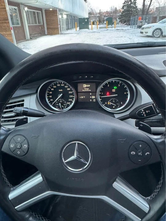 2012 Mercedes-Benz W251 R-Class - Image 12 of 14