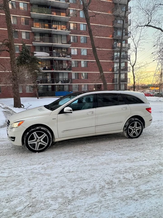 2012 Mercedes-Benz W251 R-Class - Image 2 of 14