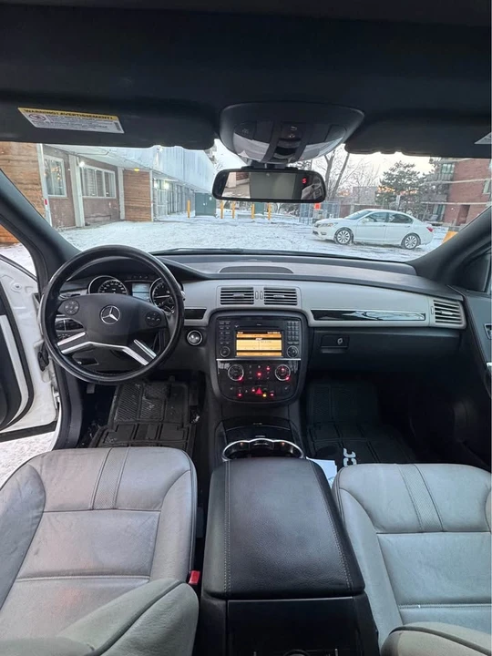 2012 Mercedes-Benz W251 R-Class - Image 13 of 14