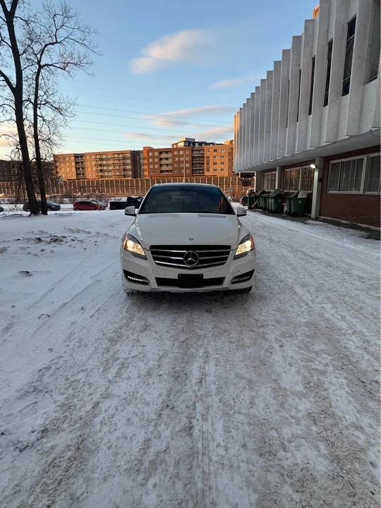2012 Mercedes-Benz W251 R-Class - Image 8 of 14