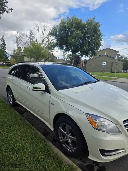 2012 Mercedes-Benz W251 R-Class - Image 2 of 9