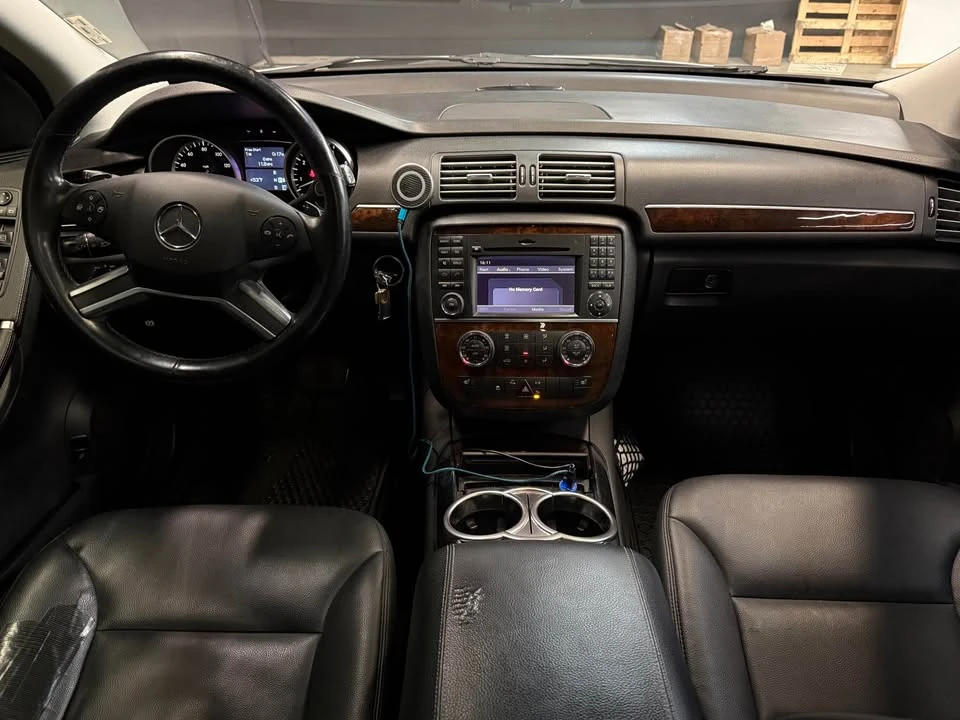 2012 Mercedes-Benz W251 R-Class - Image 8 of 12