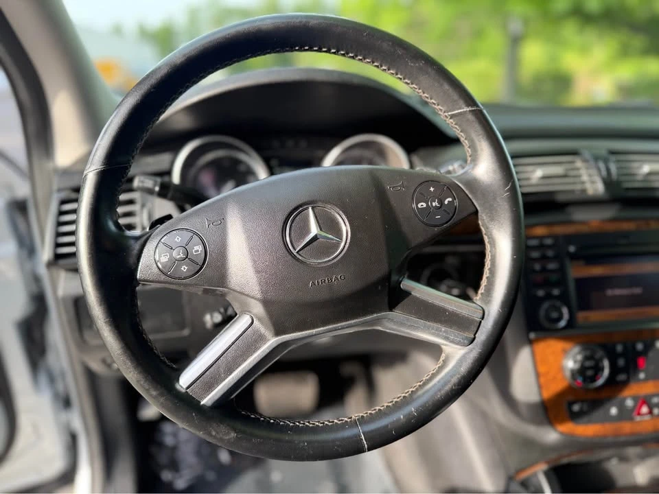 2012 Mercedes-Benz W251 R-Class - Image 17 of 20