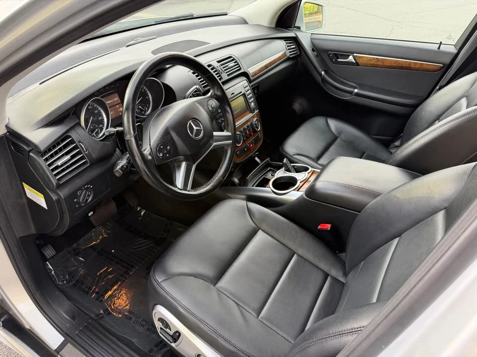 2012 Mercedes-Benz W251 R-Class - Image 9 of 20