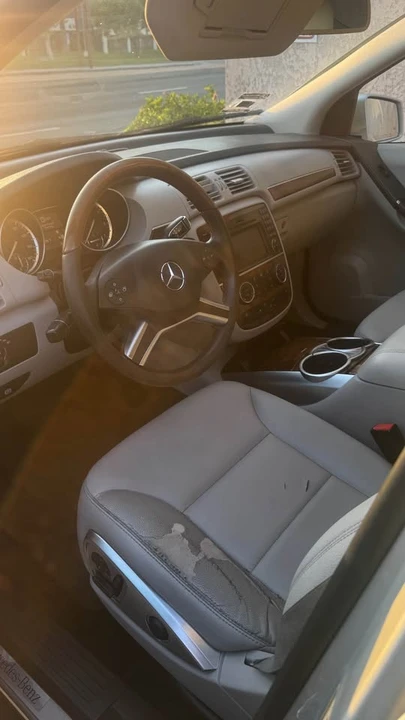 2012 Mercedes-Benz W251 R-Class - Image 8 of 15