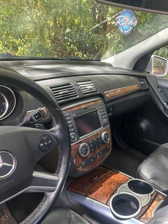2012 Mercedes-Benz W251 R-Class - Image 7 of 10