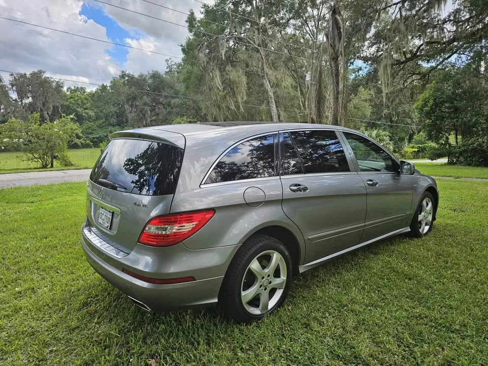 2012 Mercedes-Benz W251 R-Class - Image 2 of 11