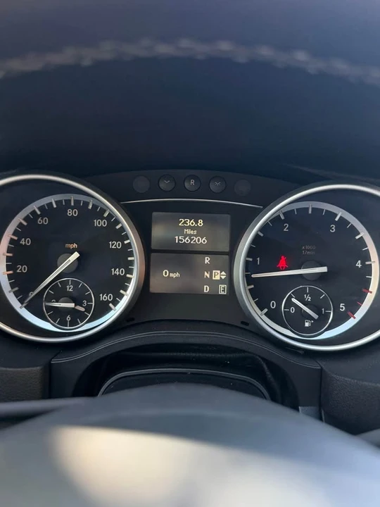 2012 Mercedes-Benz W251 R-Class - Image 17 of 21