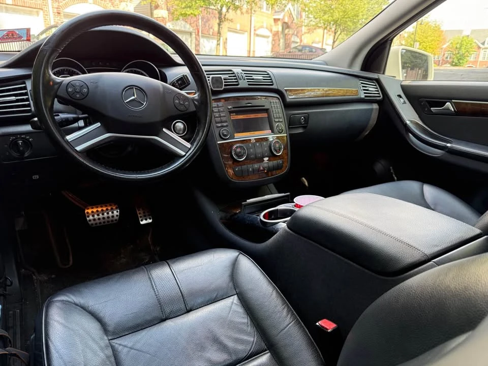 2012 Mercedes-Benz W251 R-Class - Image 8 of 15