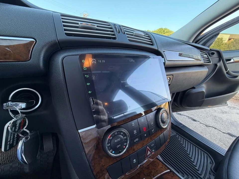 2012 Mercedes-Benz W251 R-Class - Image 14 of 20