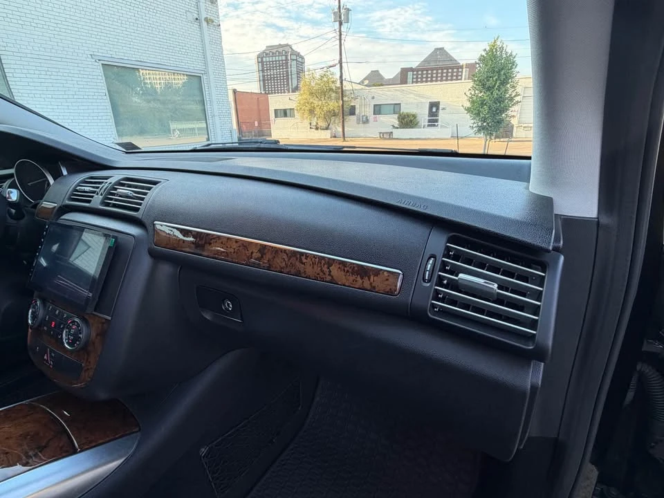 2012 Mercedes-Benz W251 R-Class - Image 2 of 20