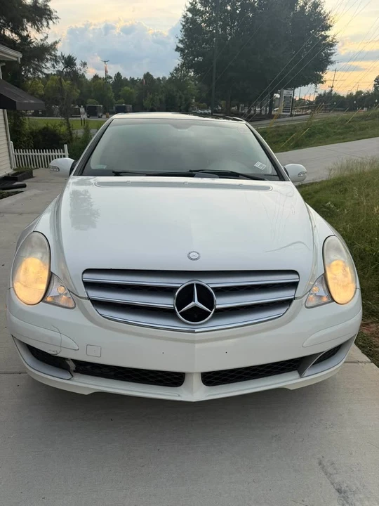 2012 Mercedes-Benz W251 R-Class - Image 19 of 19