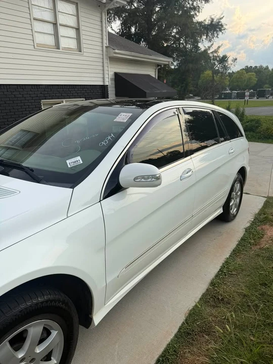 2012 Mercedes-Benz W251 R-Class - Image 3 of 19
