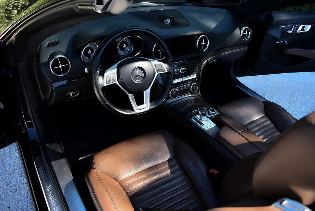 2012 Mercedes-Benz R231 SL-Class - Image 24 of 31