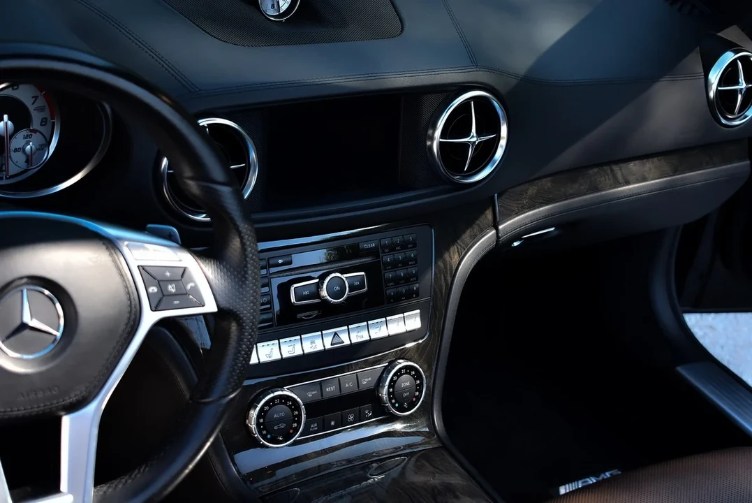 2012 Mercedes-Benz R231 SL-Class - Image 29 of 31