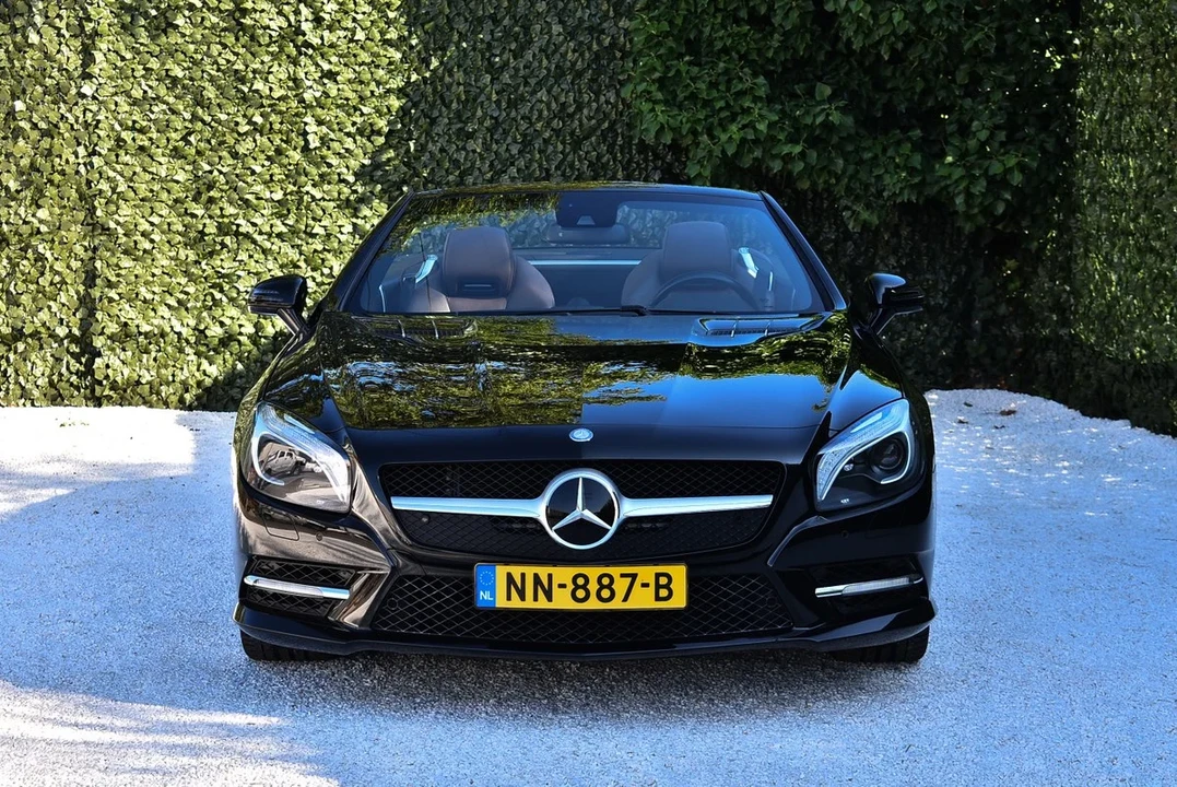 2012 Mercedes-Benz R231 SL-Class - Image 2 of 31