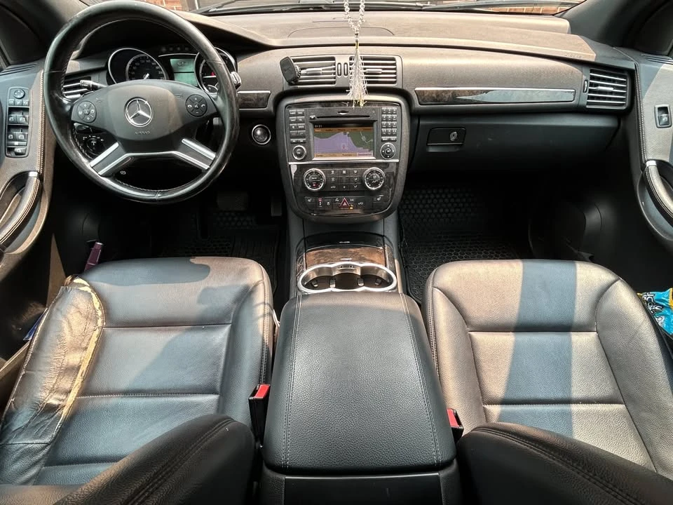 2012 Mercedes-Benz W251 R-Class - Image 9 of 19
