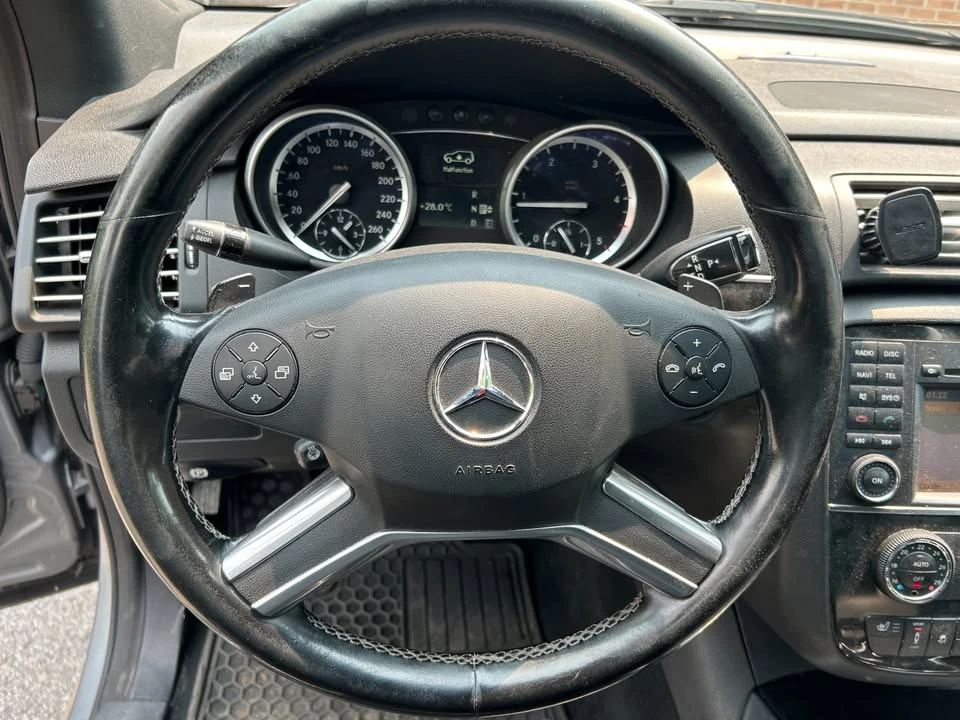2012 Mercedes-Benz W251 R-Class - Image 14 of 19