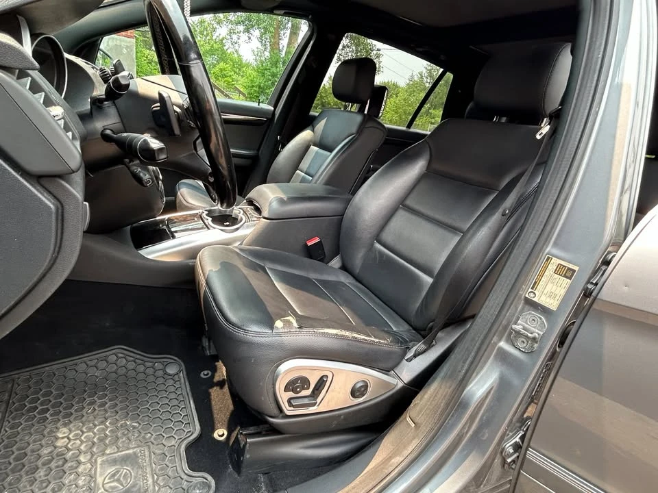 2012 Mercedes-Benz W251 R-Class - Image 10 of 19