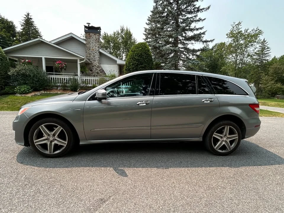 2012 Mercedes-Benz W251 R-Class - Image 8 of 19