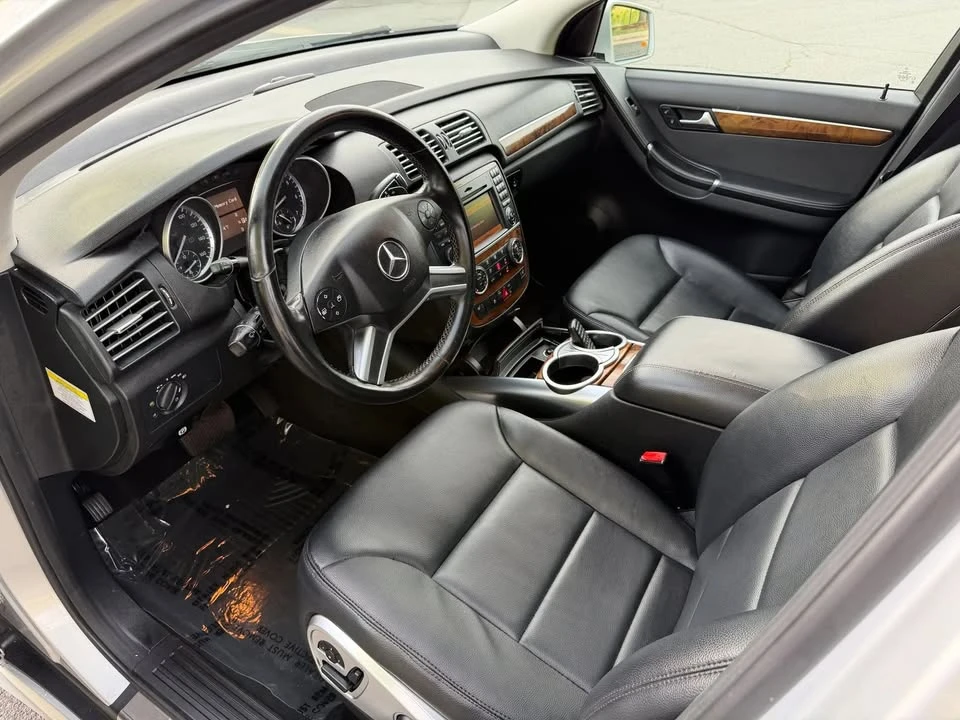 2012 Mercedes-Benz W251 R-Class - Image 9 of 20