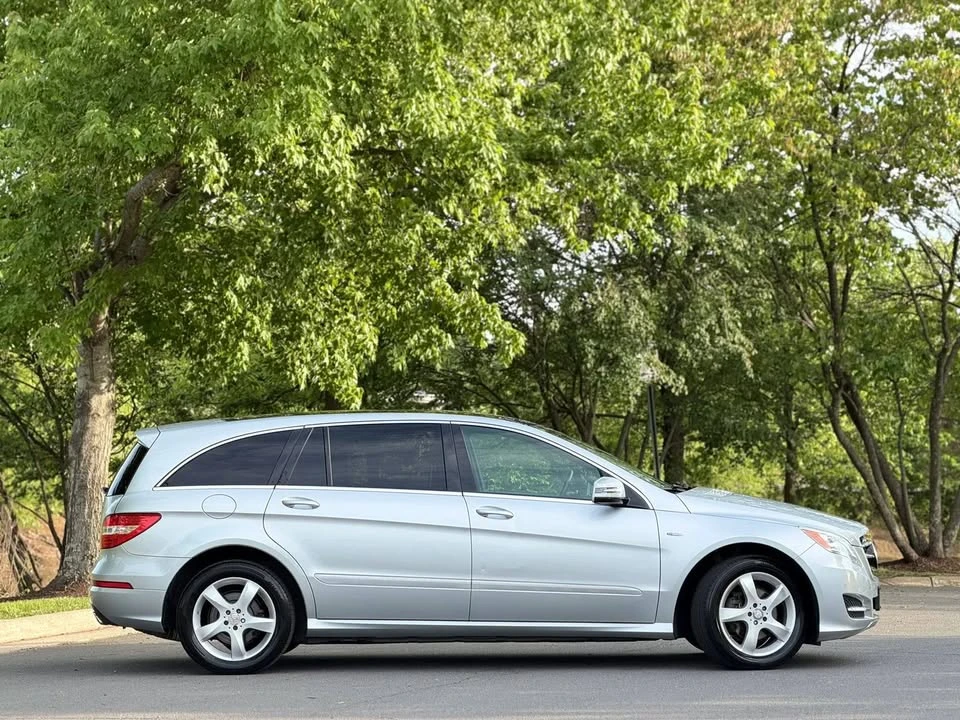 2012 Mercedes-Benz W251 R-Class - Image 3 of 20