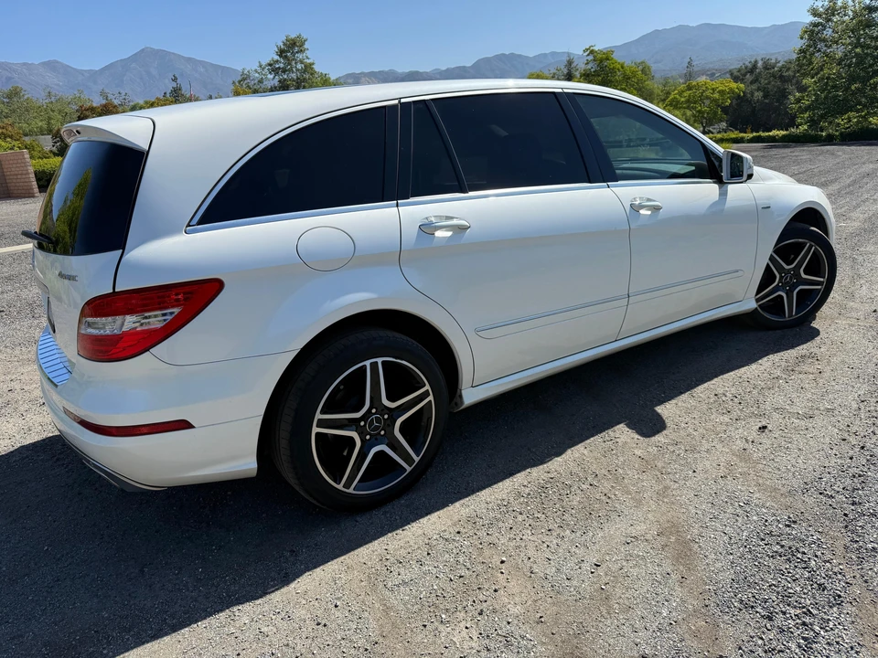 2012 Mercedes-Benz W251 R-Class - Image 16 of 31
