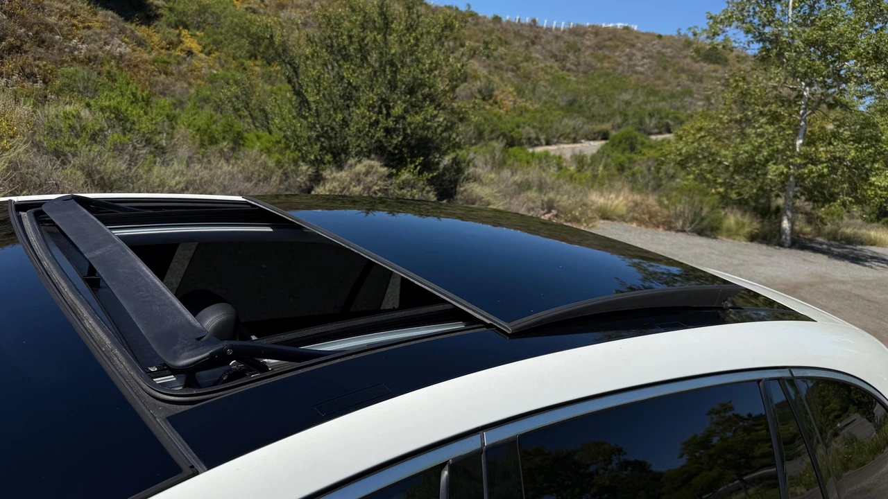2012 Mercedes-Benz W251 R-Class - Image 24 of 31