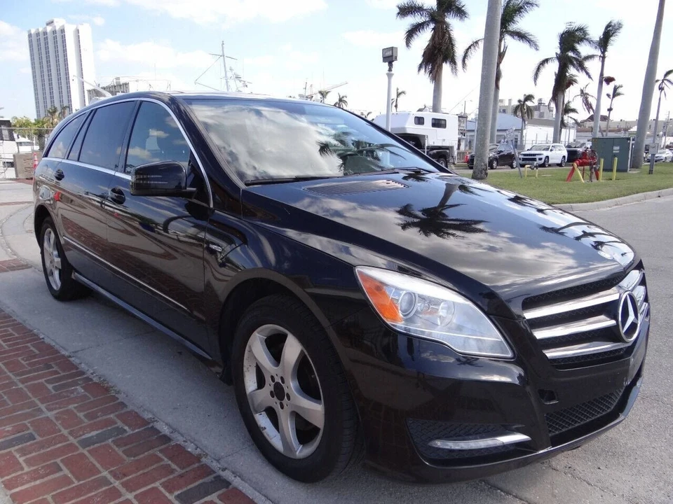 2012 Mercedes-Benz W251 R-Class - Image 8 of 21