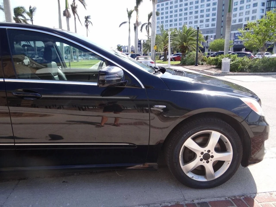 2012 Mercedes-Benz W251 R-Class - Image 6 of 21