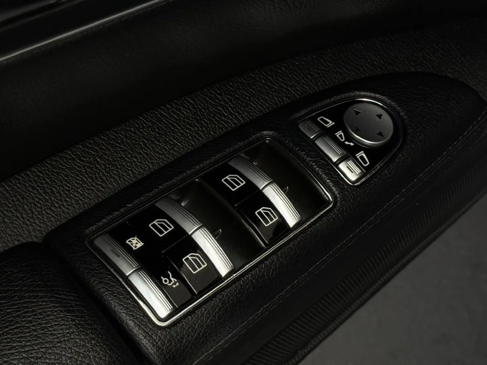 2012 Mercedes-Benz W221 S-Class - Image 18 of 21