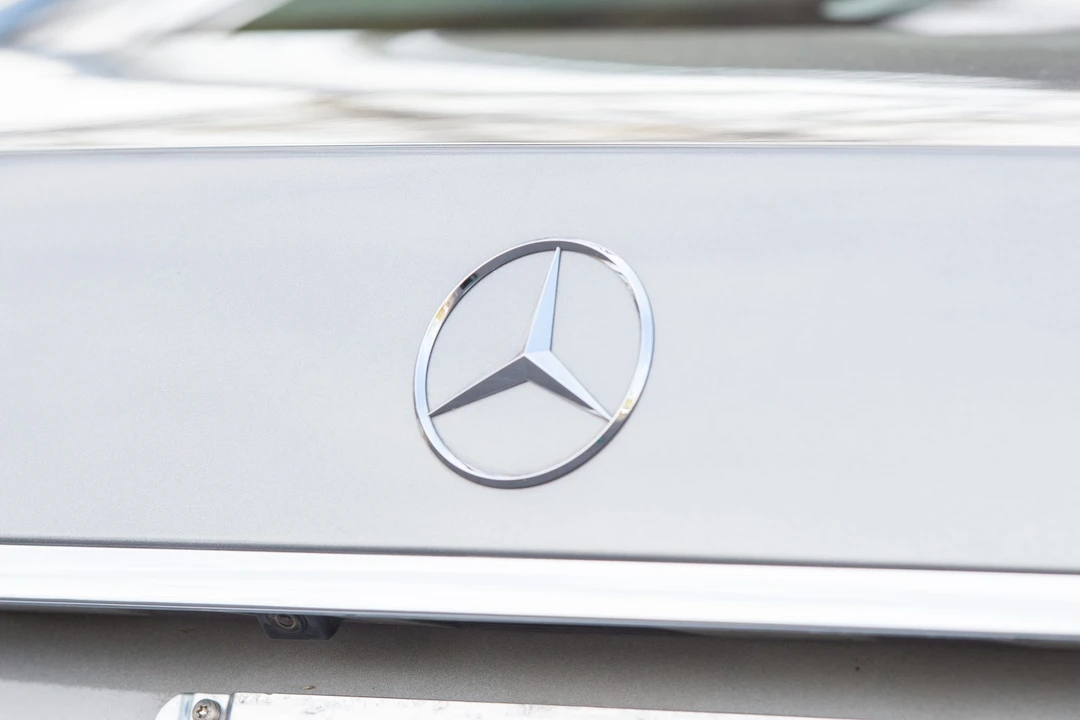 2012 Mercedes-Benz W221 S-Class - Image 16 of 31
