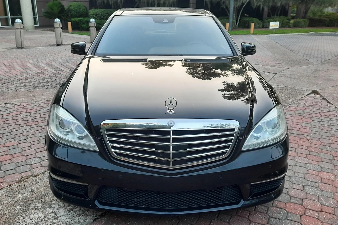2012 Mercedes-Benz W221 S 63 & S 65 AMG - Image 2 of 31
