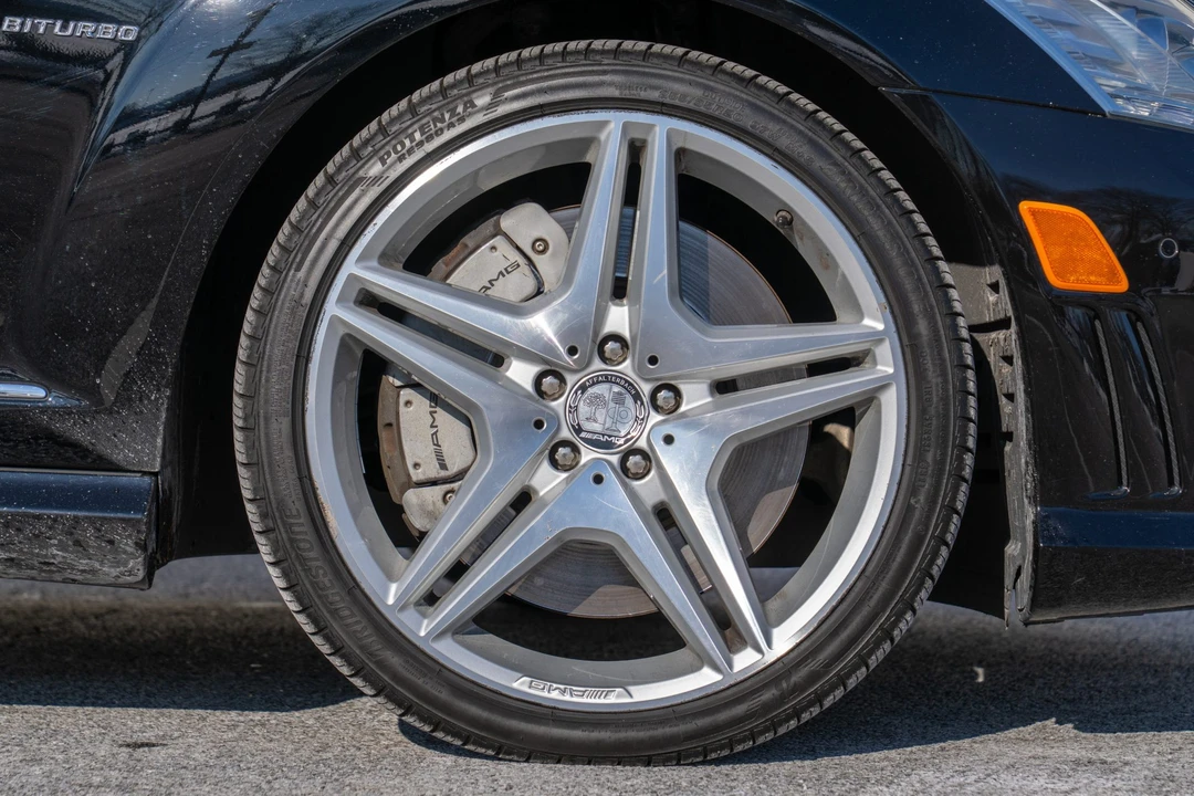 2012 Mercedes-Benz W221 S 63 & S 65 AMG - Image 19 of 31