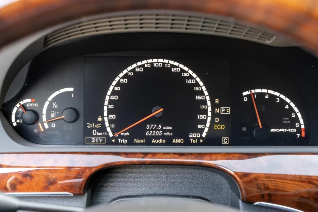 2012 Mercedes-Benz W221 S 63 & S 65 AMG - Image 23 of 31