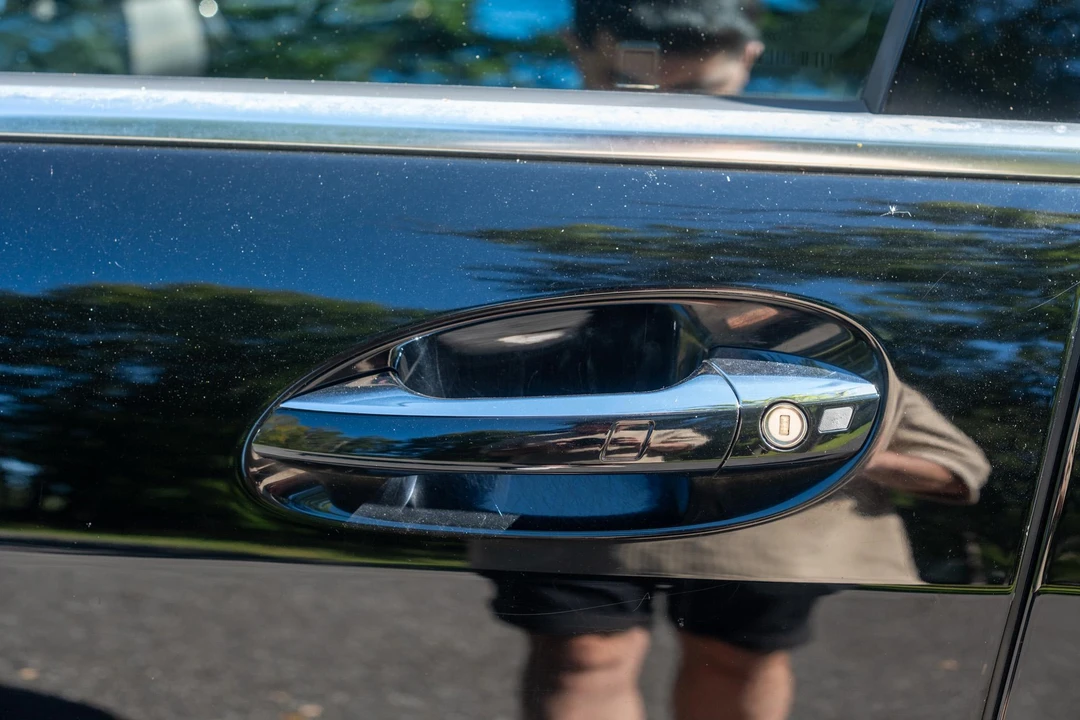 2012 Mercedes-Benz W221 S 63 & S 65 AMG - Image 18 of 31