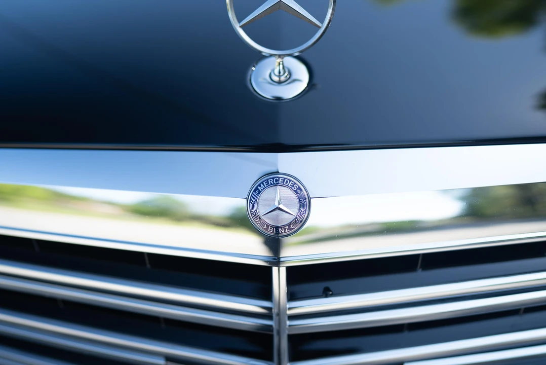 2012 Mercedes-Benz W221 S 63 & S 65 AMG - Image 17 of 31