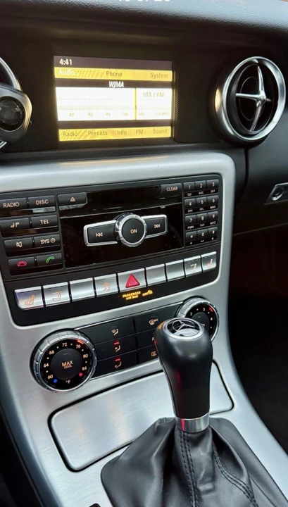 2012 Mercedes-Benz R231 SL-Class - Image 10 of 20