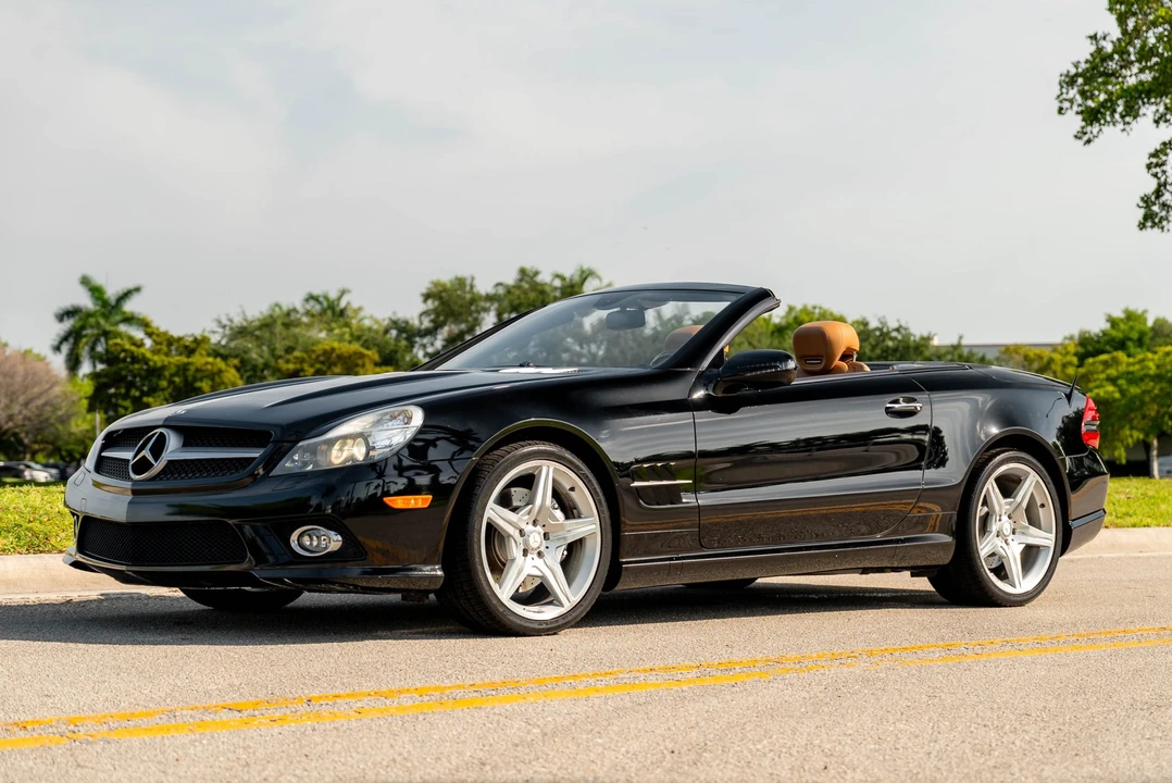 2012 Mercedes-Benz R231 SL-Class - Image 2 of 31