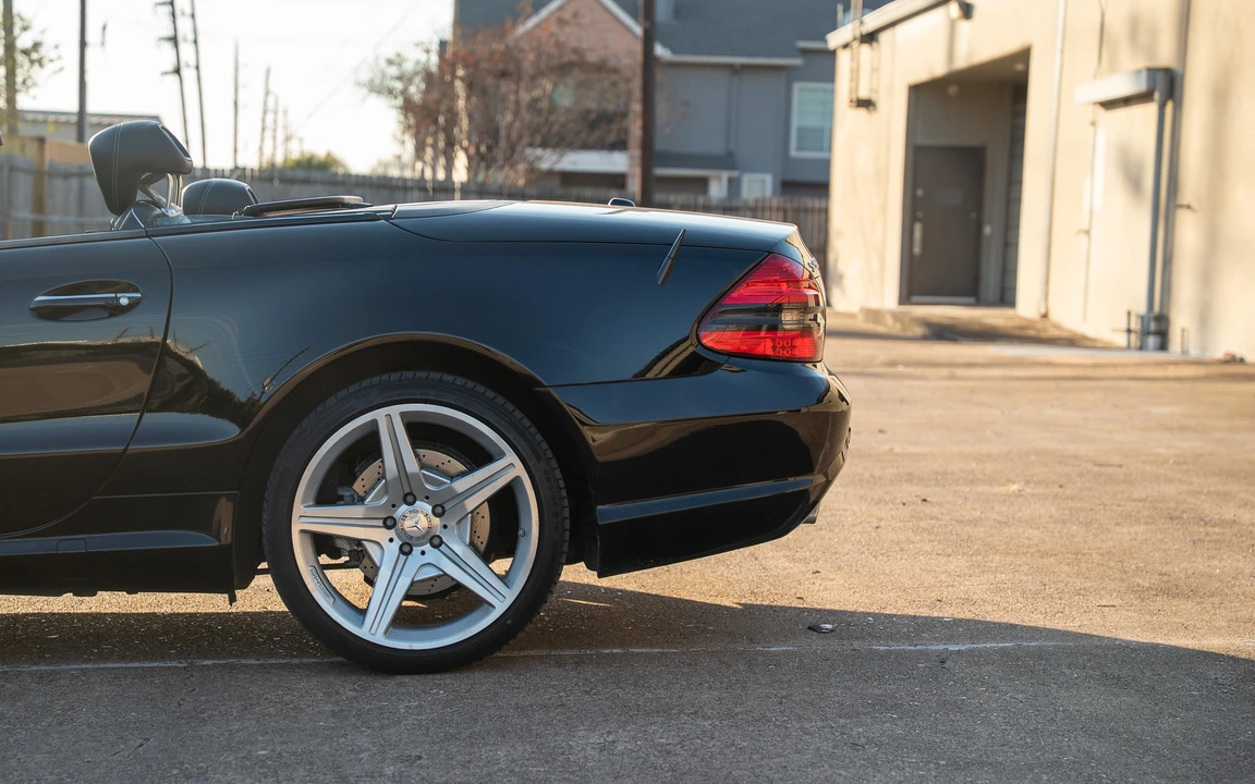2012 Mercedes-Benz R230 SL-Class - Image 23 of 31
