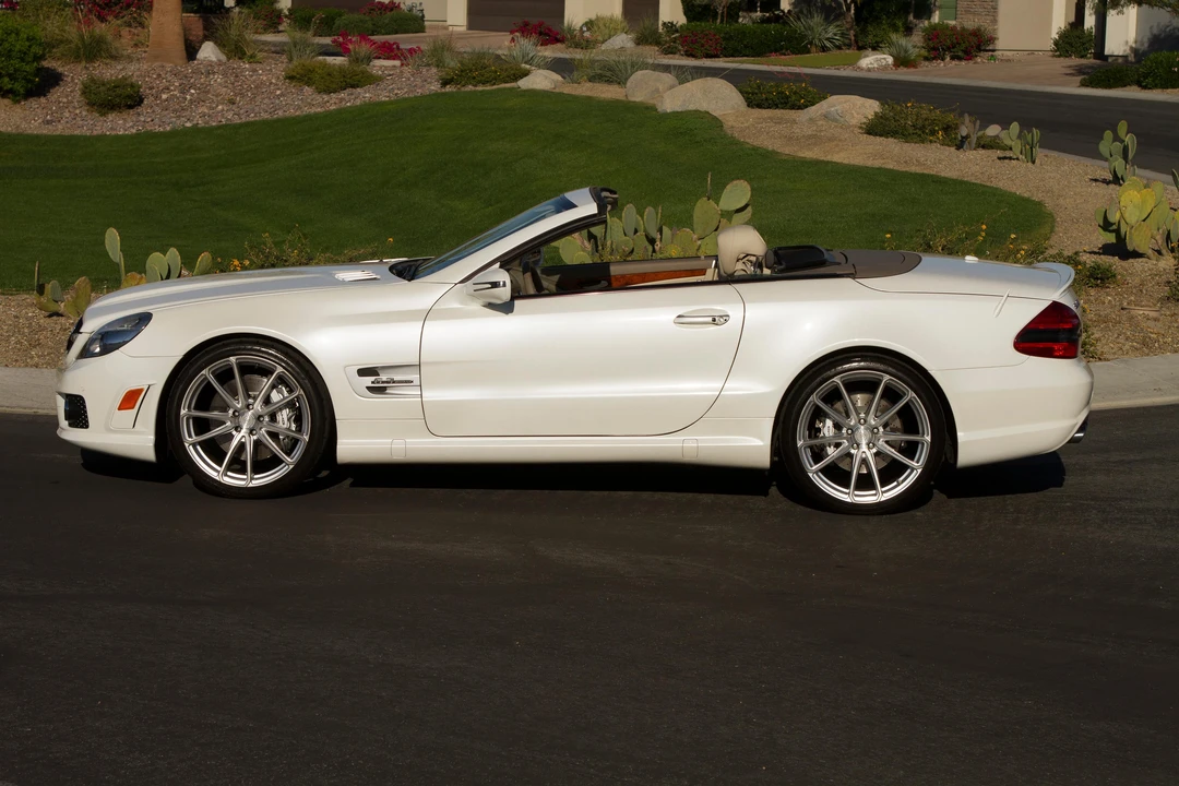 2012 Mercedes-Benz R231 SL 63 & SL 65 AMG - Image 9 of 31