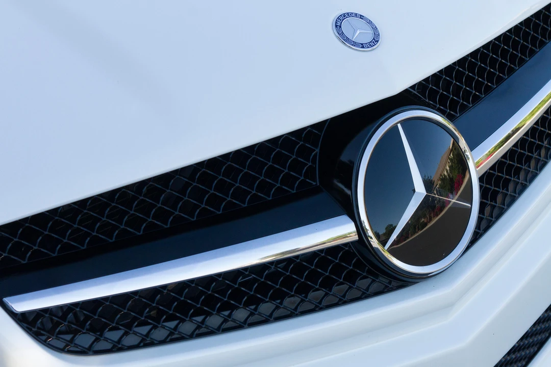 2012 Mercedes-Benz R231 SL 63 & SL 65 AMG - Image 27 of 31