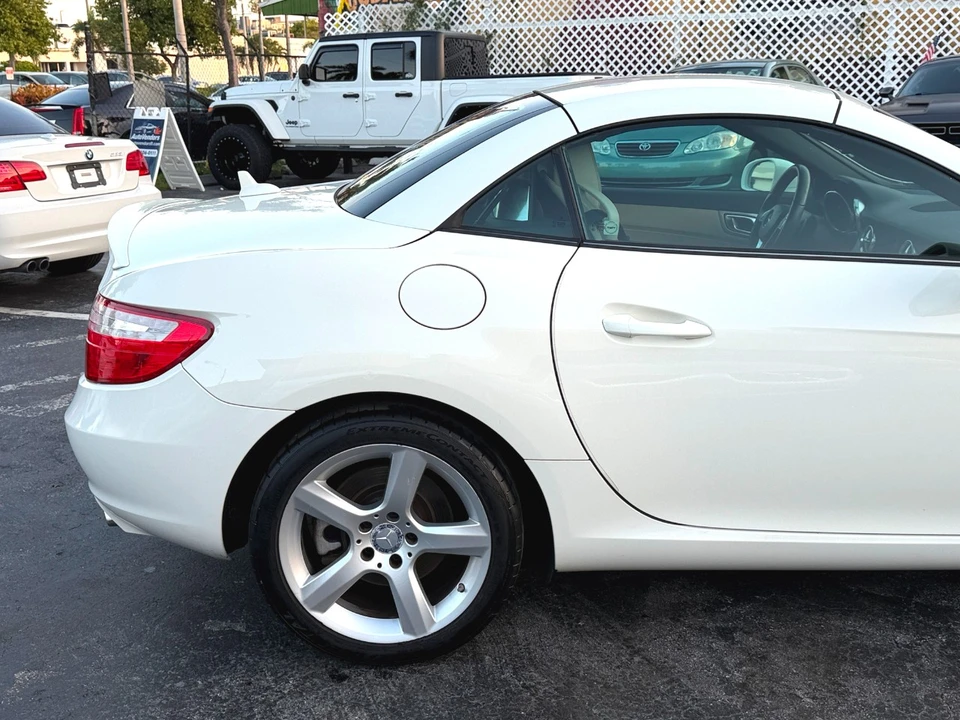 2012 Mercedes-Benz R172 SLC-Class - Image 15 of 21