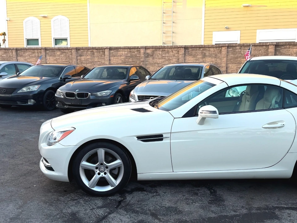 2012 Mercedes-Benz R172 SLC-Class - Image 11 of 21